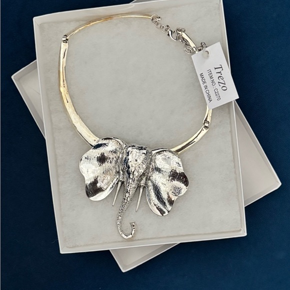 Trezo Jewelry - Silver and Gold Elephant Pendant Necklace